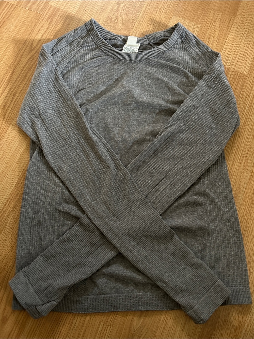 Old Navy activewear long sleeve top